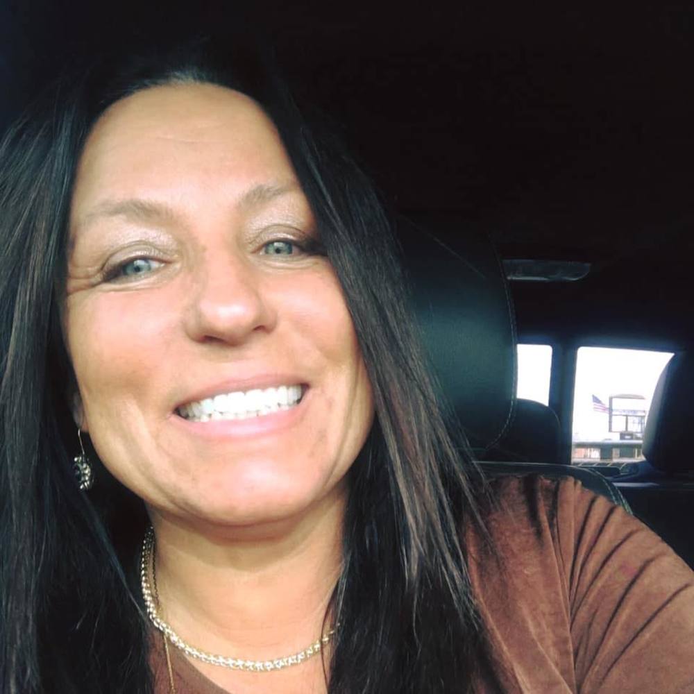 Meet your Posher, Debbie